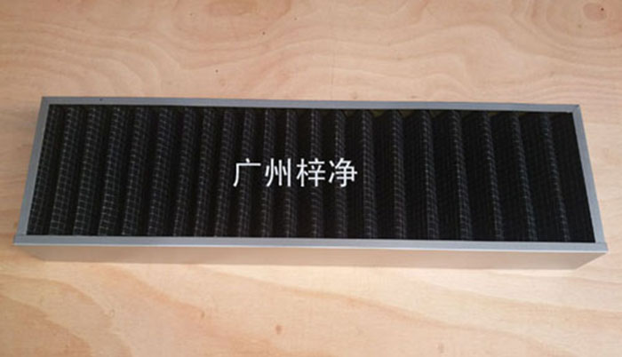 活性碳過(guò)濾器廣泛用于化學(xué)、制藥、食品、娛樂(lè)場(chǎng)所、需要凈化空氣的場(chǎng)所， 有害氣體如苯、甲醛、氨氣等的吸附脫除 溶劑的回收 ，采用活性炭氈比表面積大，吸附能力強(qiáng)，迅速處理各種有害氣體, 有效潔凈空氣對(duì)氣味的控制。