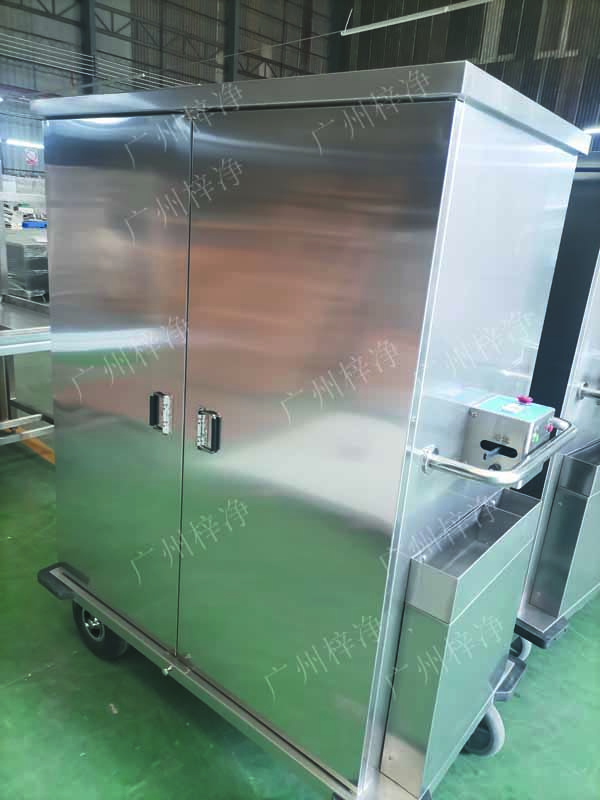 密閉式滅菌器械物品電動轉(zhuǎn)運車采用304拉絲不銹鋼板面板厚度：≥1.2mm,表面作拉絲亞光處理。